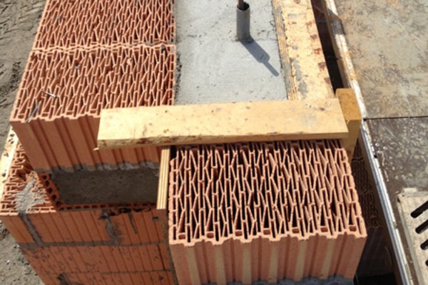 Thermoplan teglblokke vinder på isoleringsværdi og lav vægt