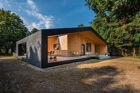 Treldehuset, et enestående sommerhus beklædt med naturskifer